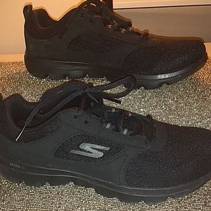Skechers Go Walk shoes. Sz 9w